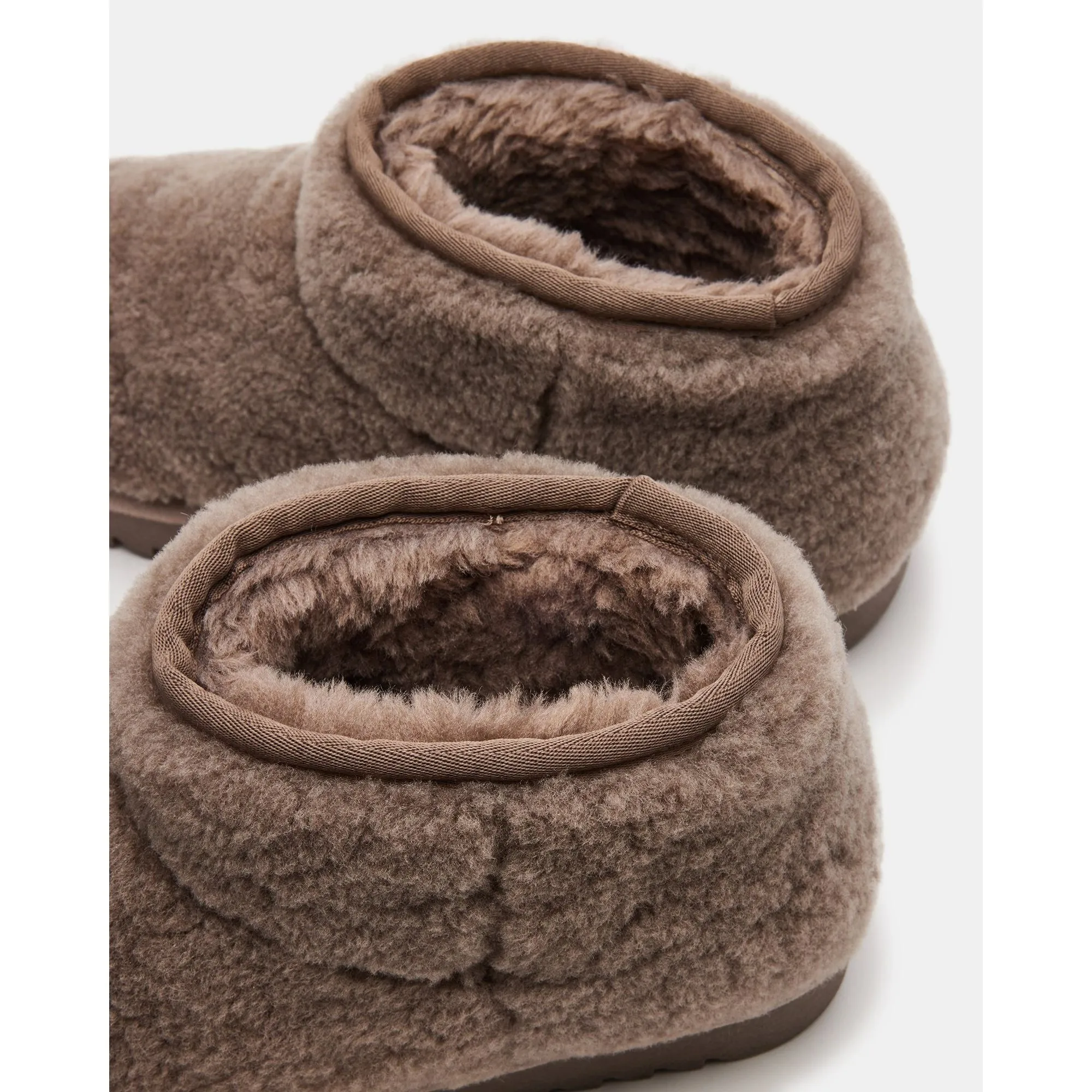 Cabin Faux Shearling Grey