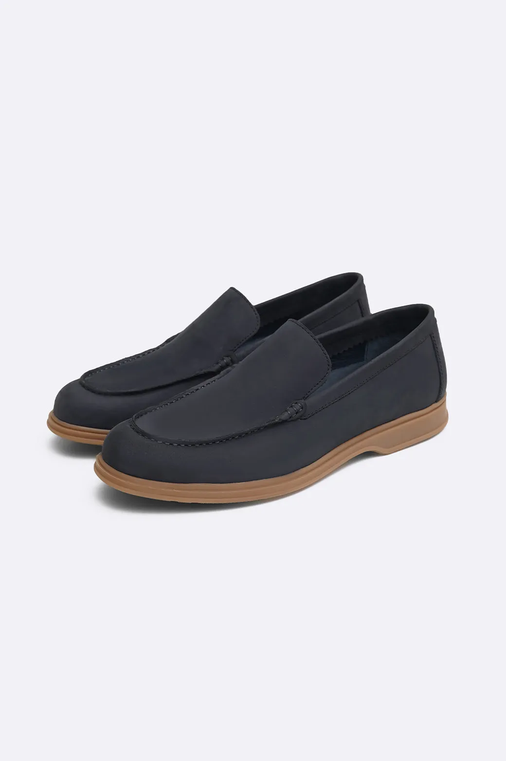 CLASSIC LEATHER LOAFERS