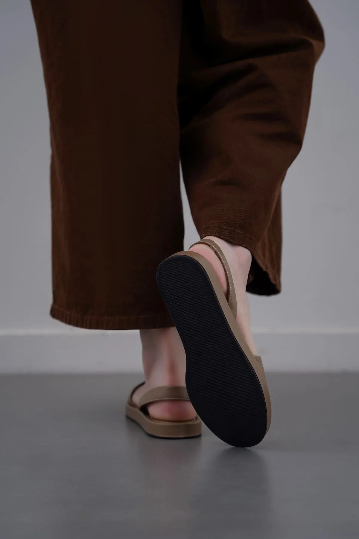 GREEK SLIPPER SANDAL