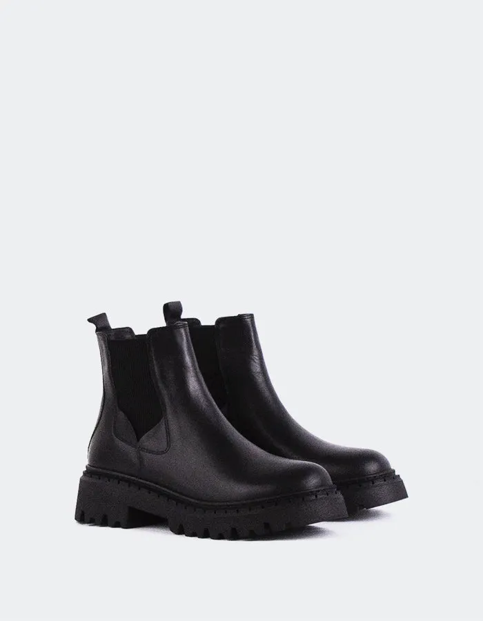 Hayes Black Leather