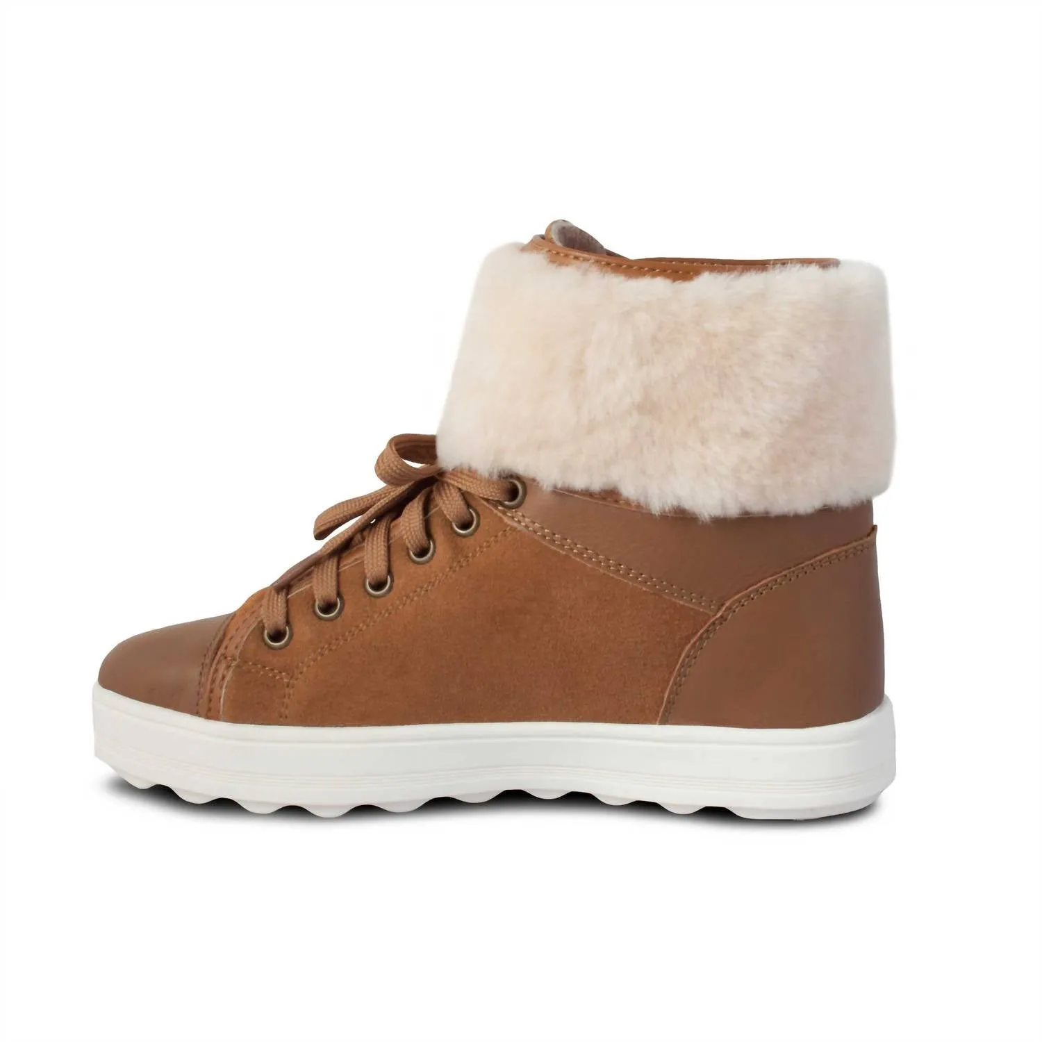 Ladies Champ Sheepskin Trimmed Boot In Brown