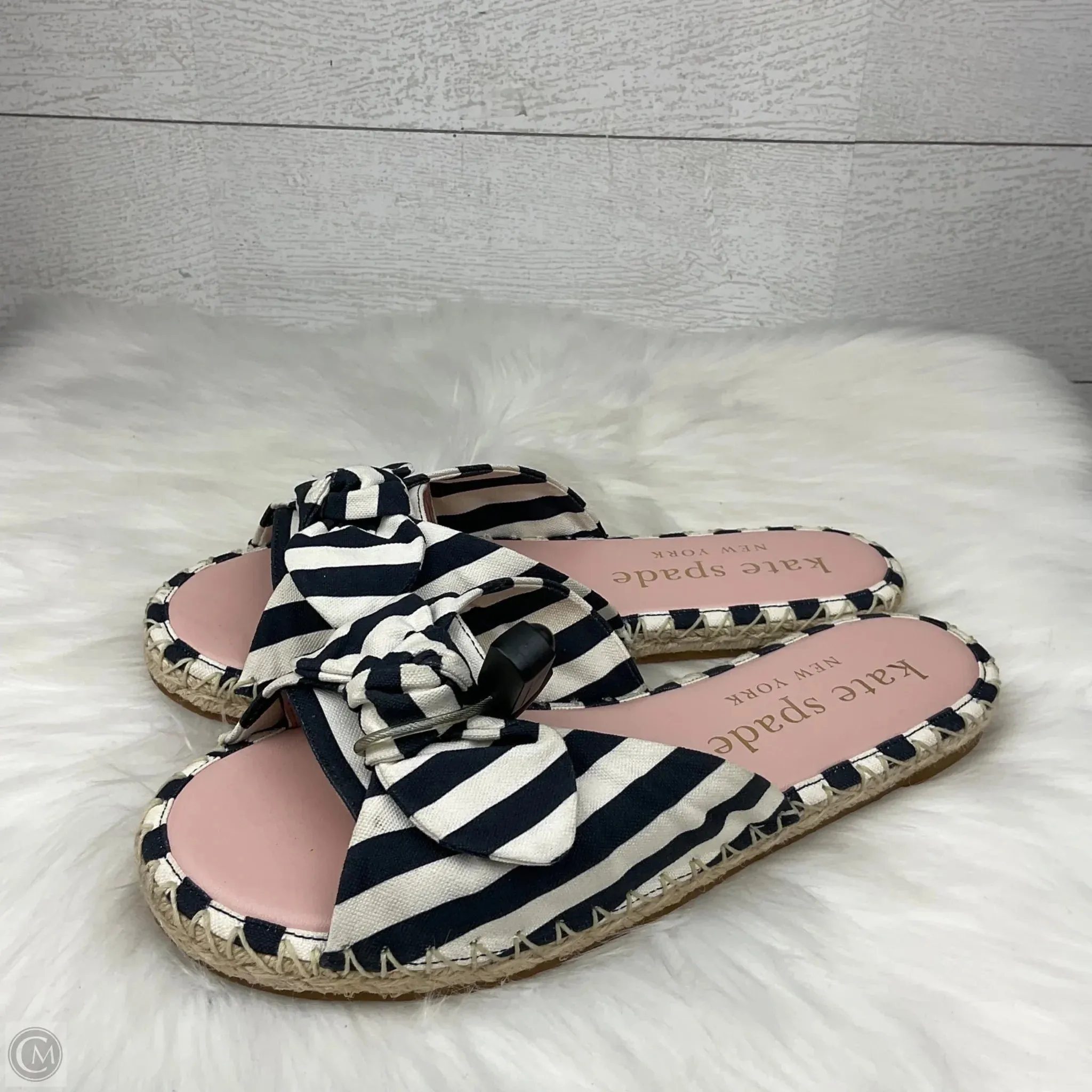 Sandals Designer By Kate Spade In White, Size: 8.5
