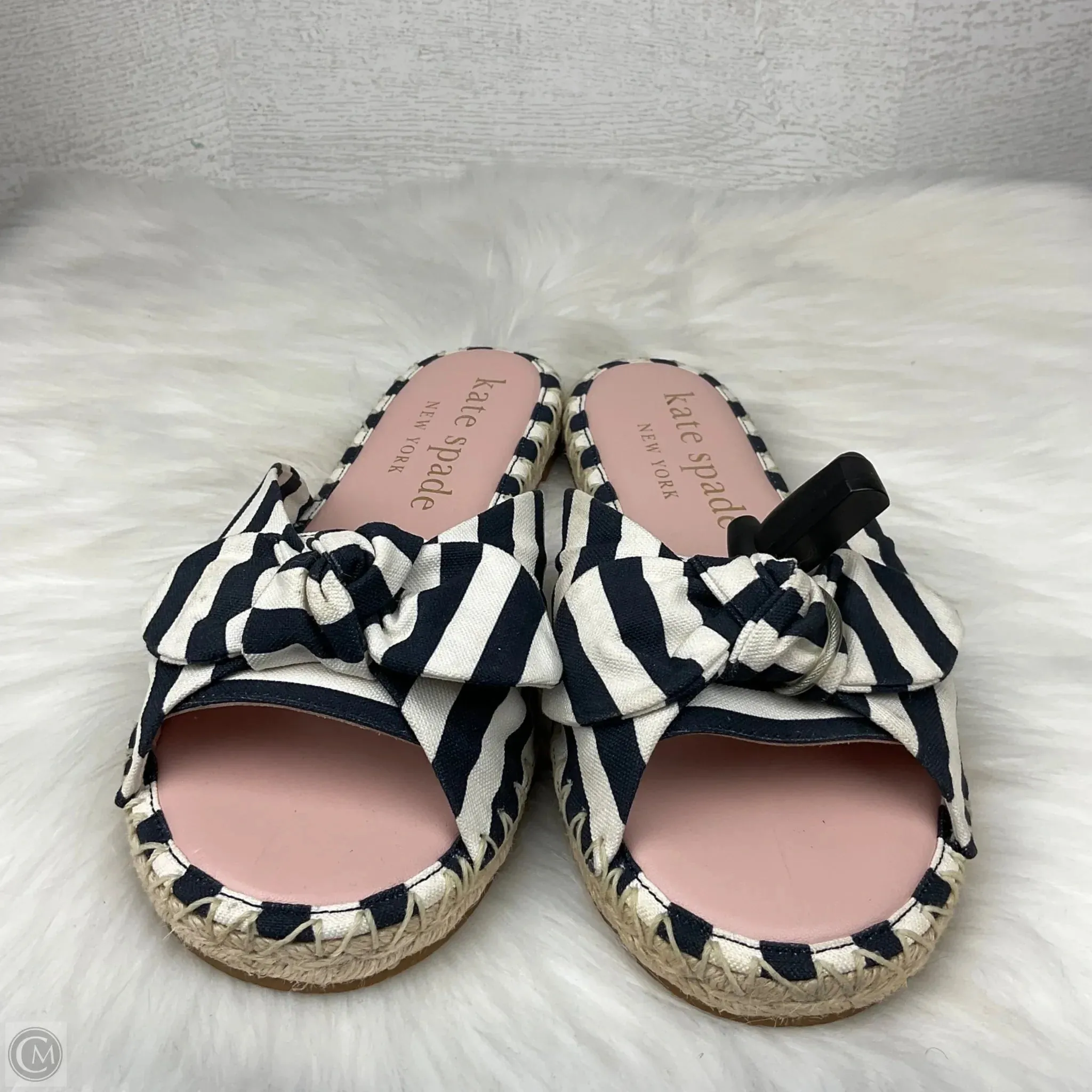 Sandals Designer By Kate Spade In White, Size: 8.5