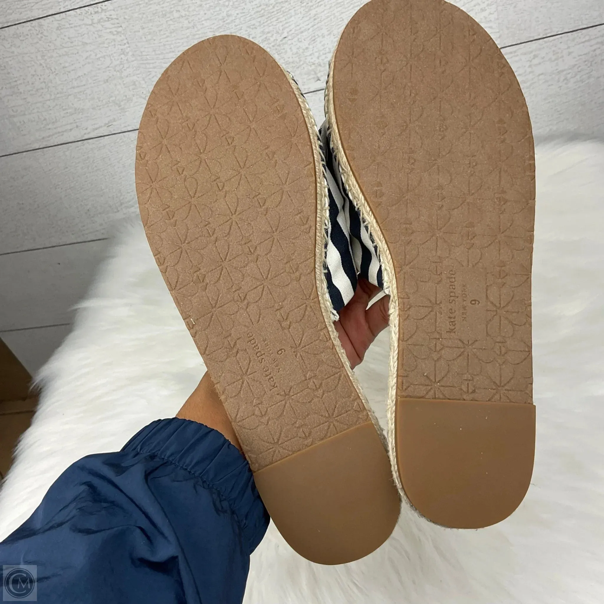 Sandals Designer By Kate Spade In White, Size: 8.5