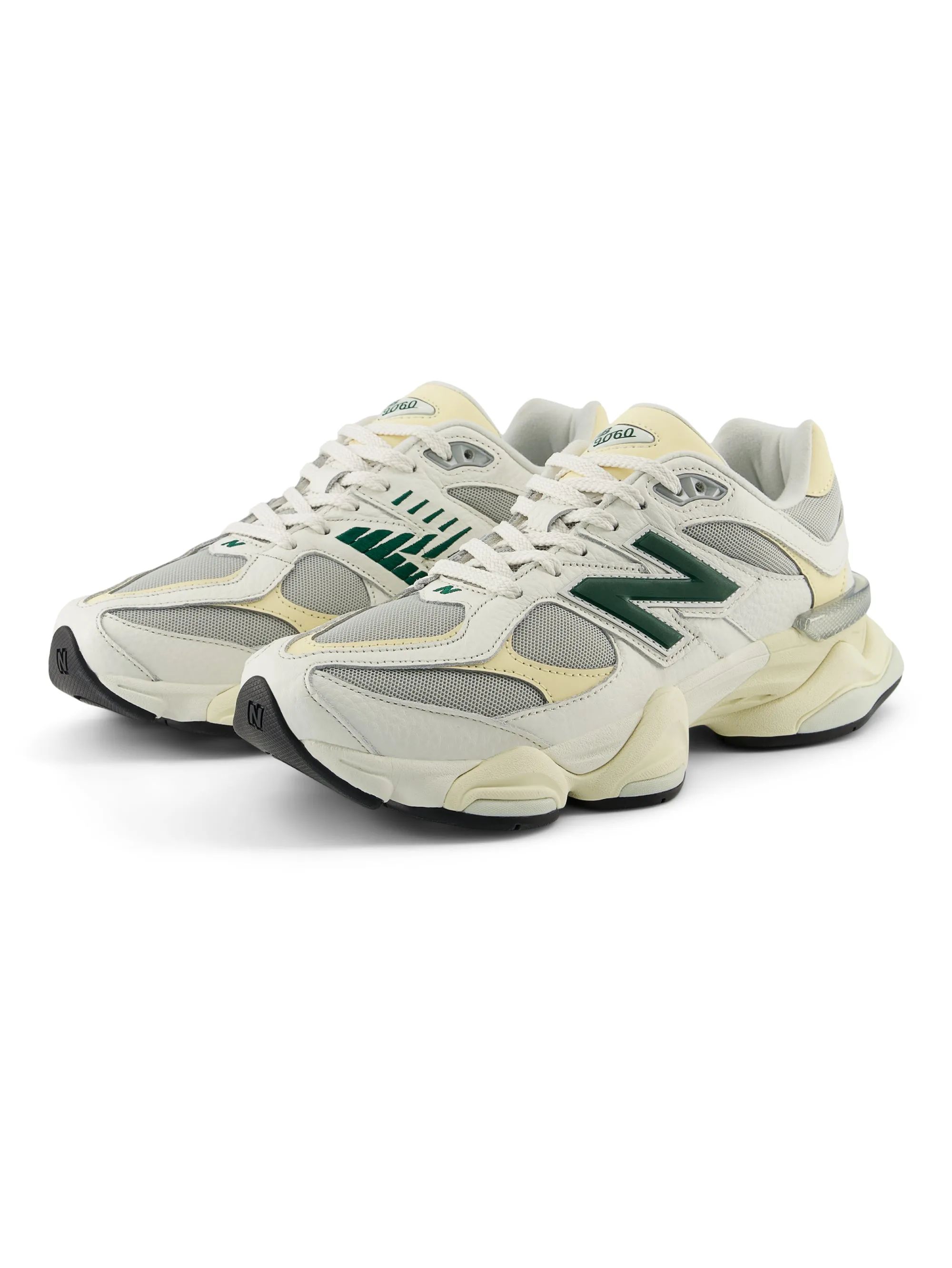 Sneakers da Donna Futuristica 9060 Bianco/Crema