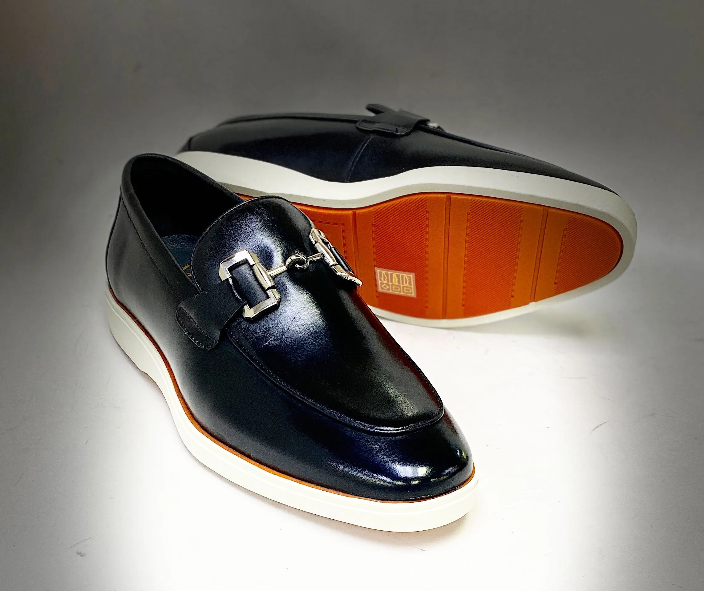 Style: 660-01-Black