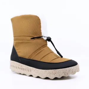 Women's Coat Gravity Boot In Brown