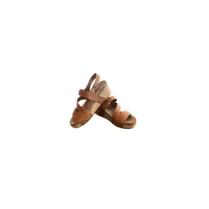 Women's "rain Check" Wedge In Cognac