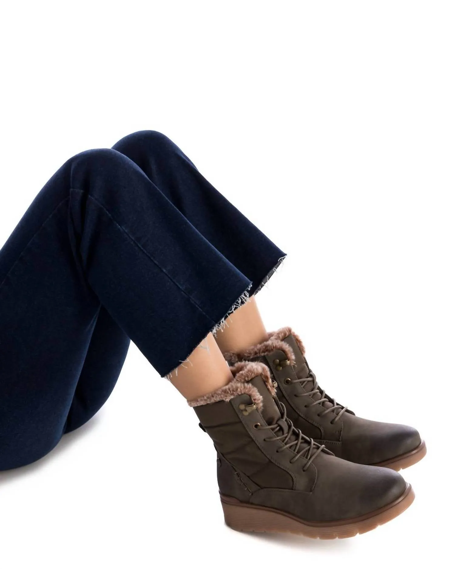 Women's Winter Booties In Khaki